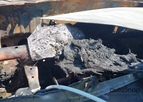 2015 Nissan Versa 1.6 S/1.6 S+/1.6 Sl/1.6 Sv from USA, damaged, VIN 3N1CN7AP8FL839203